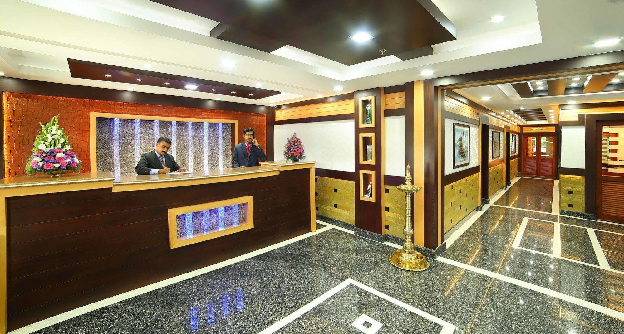 Elysium Garden Hotel Munnar Eksteriør billede